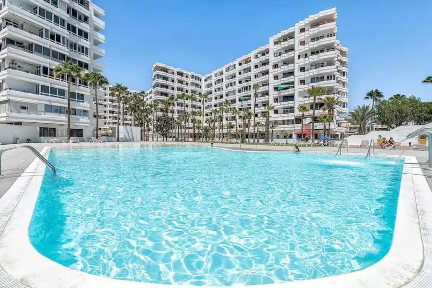 Hdfm Collection - Yumbo Paradise * Playa del Inglés