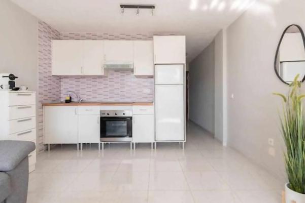 Con Piscina Y Aire Acondicionado Apartment *