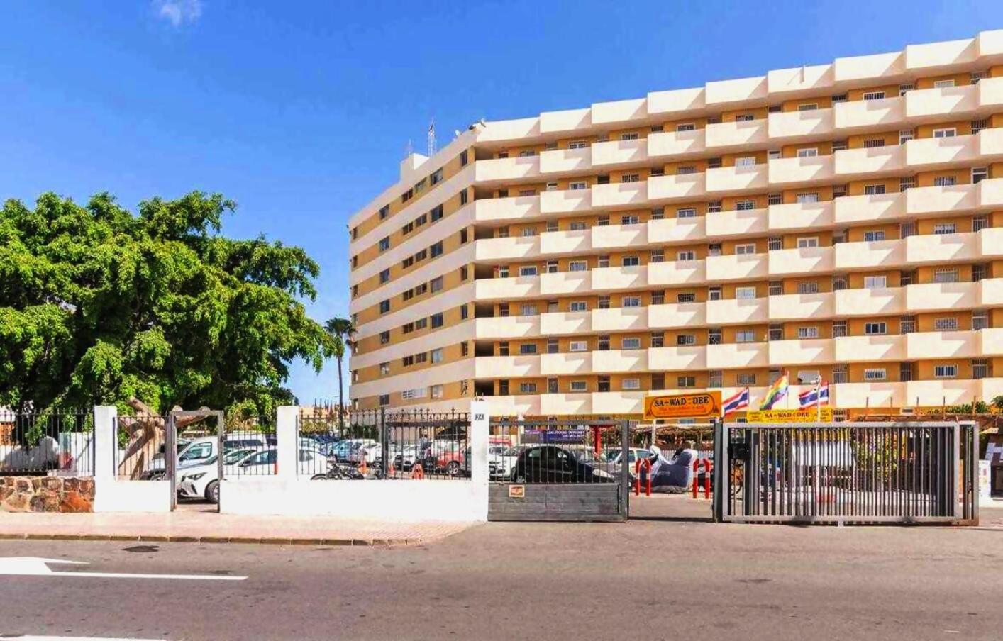 Con Piscina Y Aire Acondicionado Apartment *