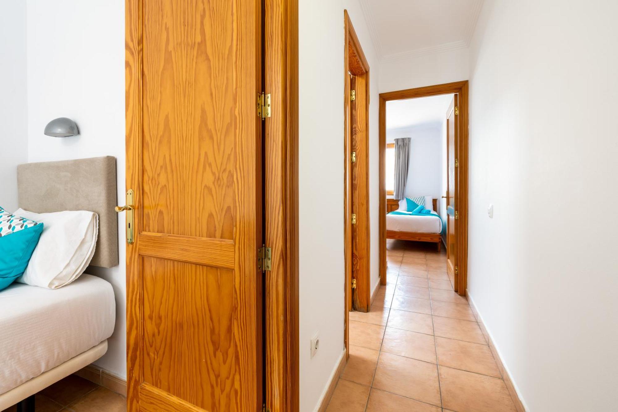 Rt-las Brisas Apartment