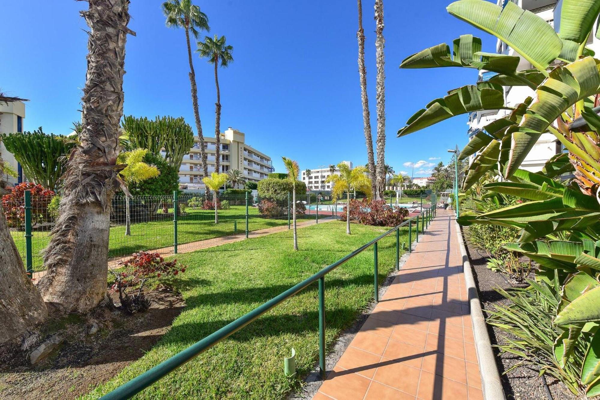 Modern Iguazu * Playa del Ingles (Gran Canaria)