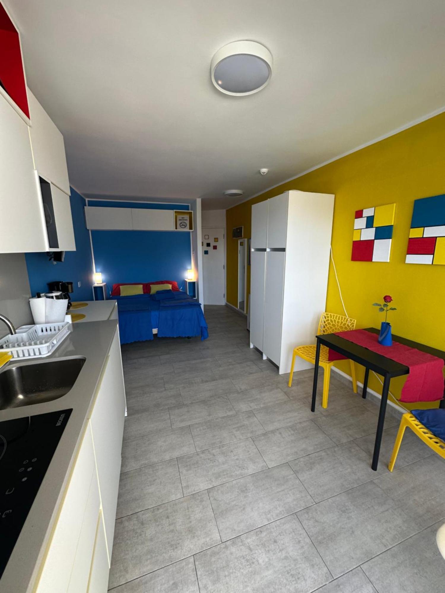 Estudio Mondrian *