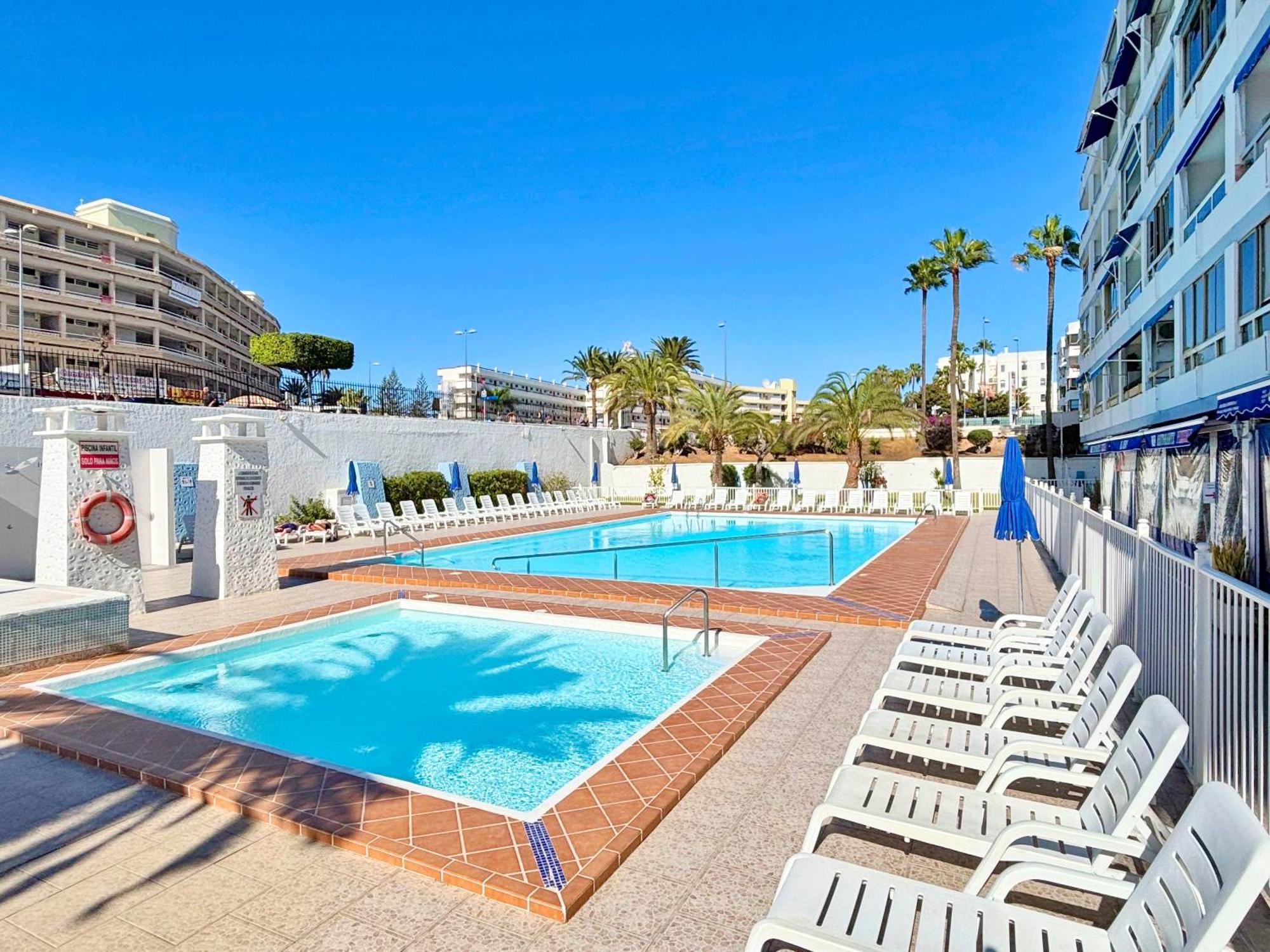 Apartment Cosy Pool View Tinache *