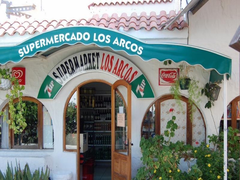 Los Arcos Apartamento *