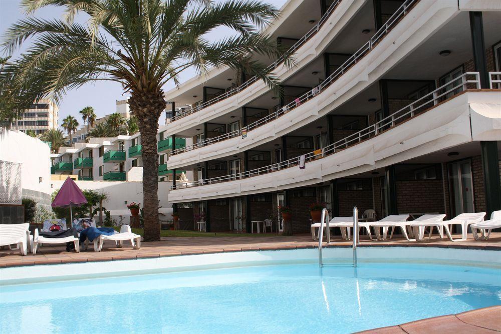Jacarandas Hotel