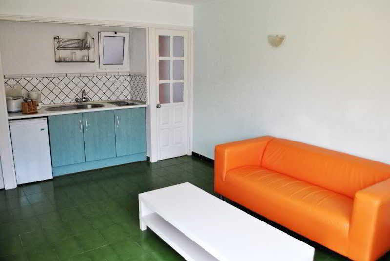 Gay Bungalows Los Tucanes Hotel