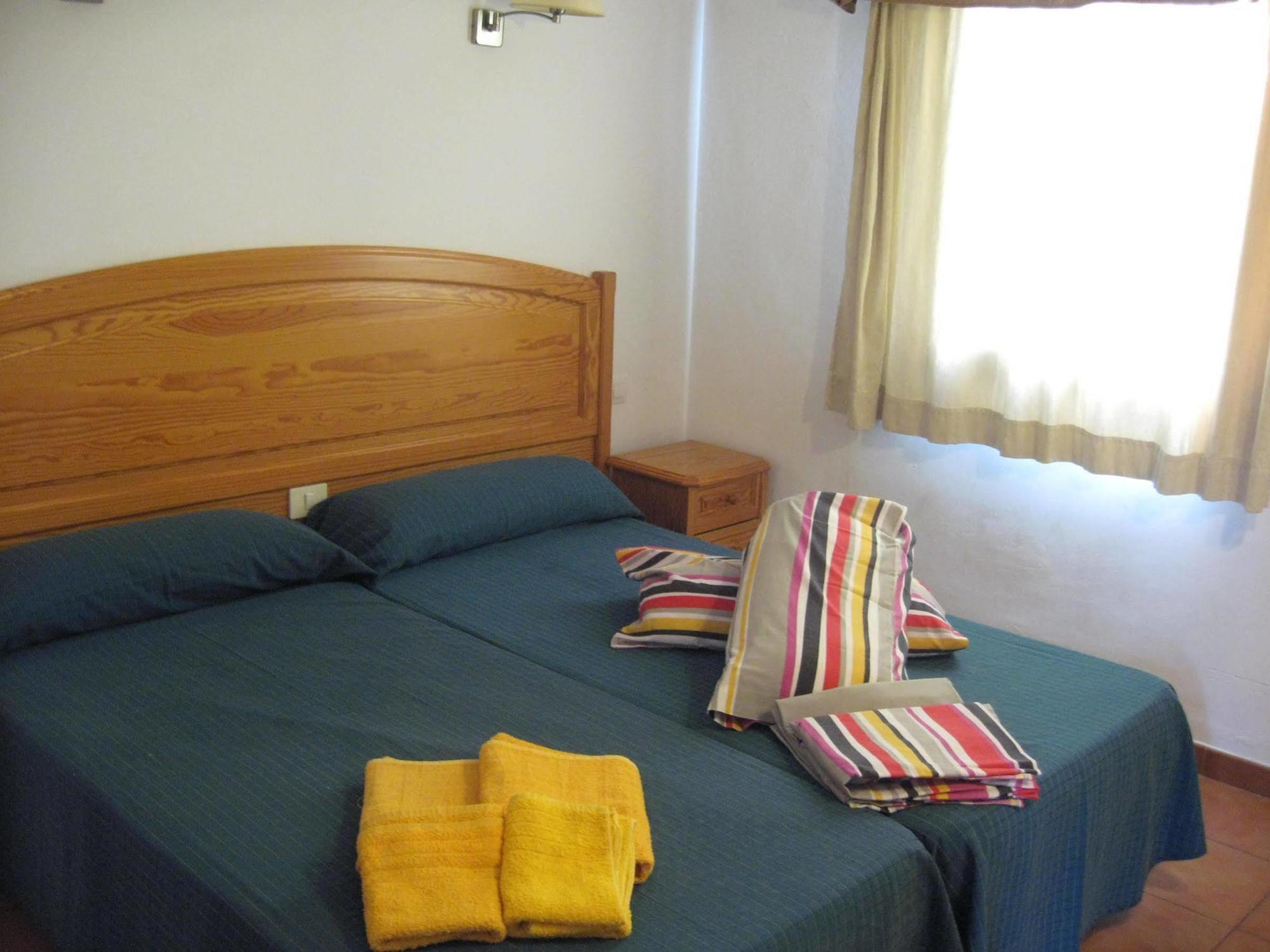 Santa Fe Apartment *