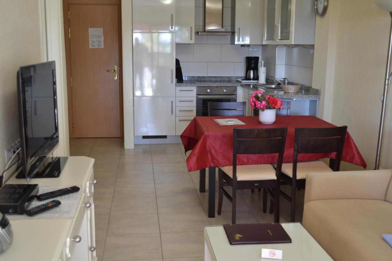 Club Excelsior Ii Apartment