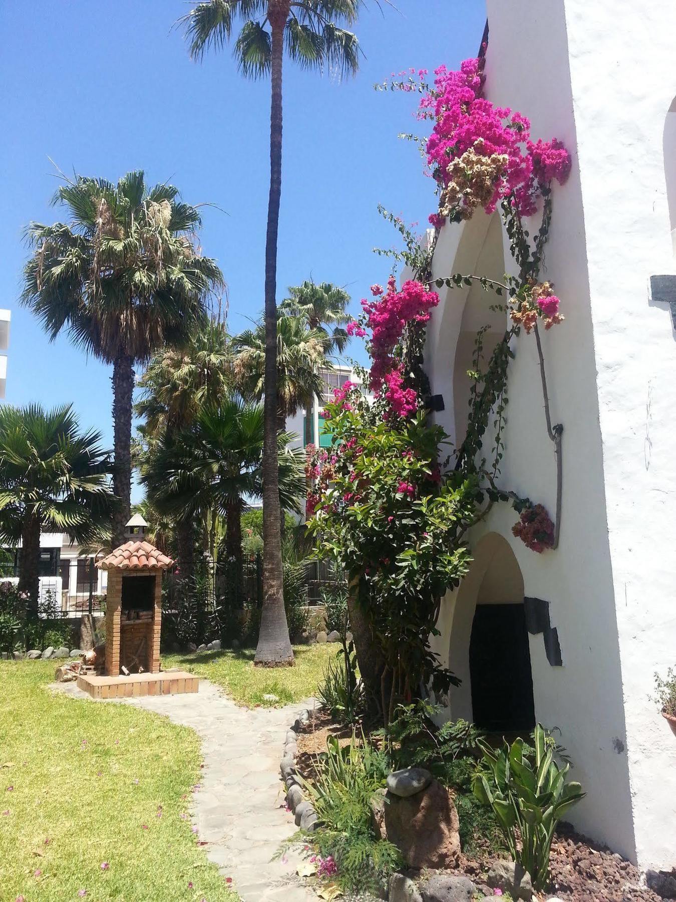 El Chaparral Apartment