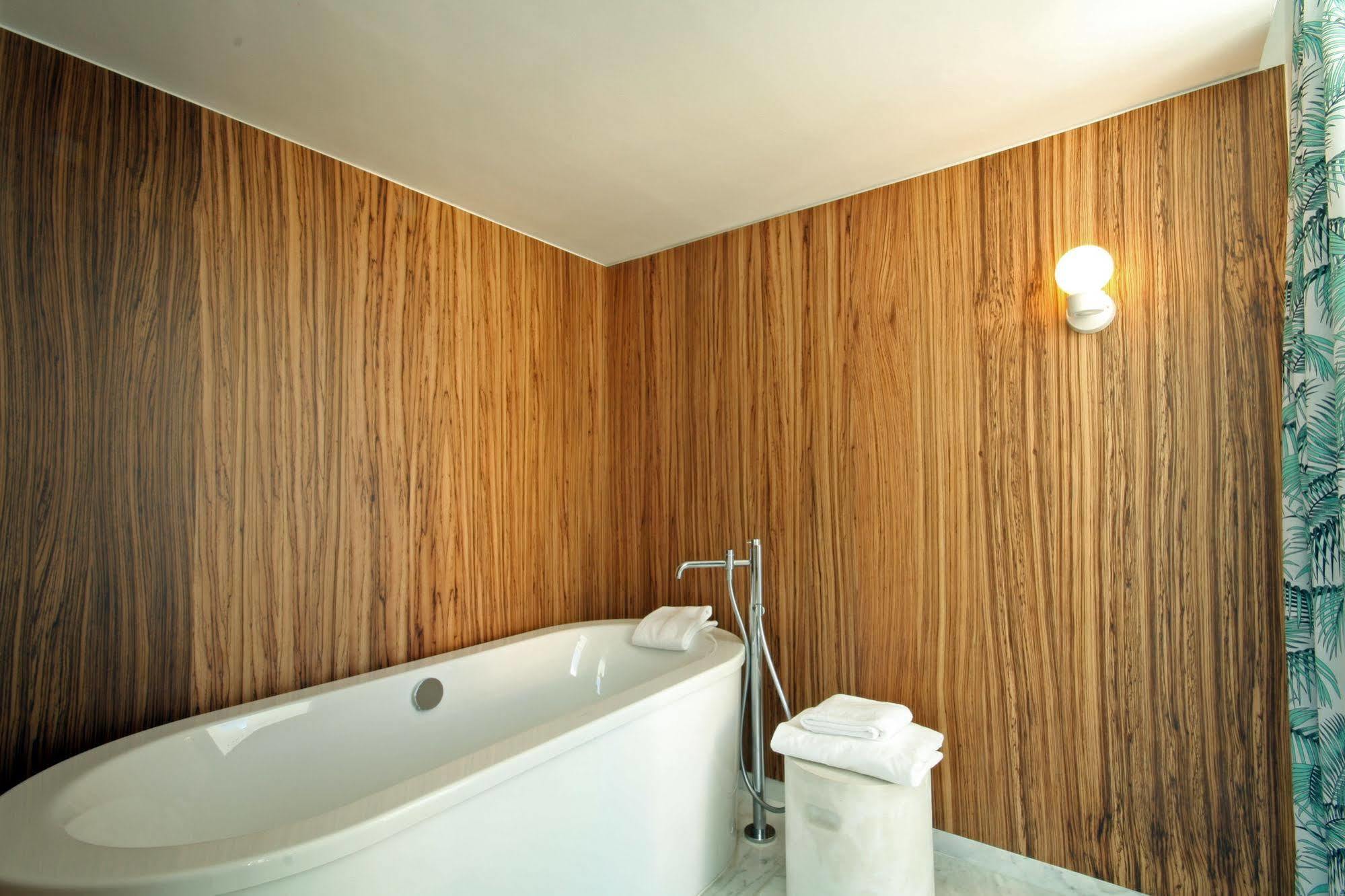 Gold By Marina (adults Only) 4*
