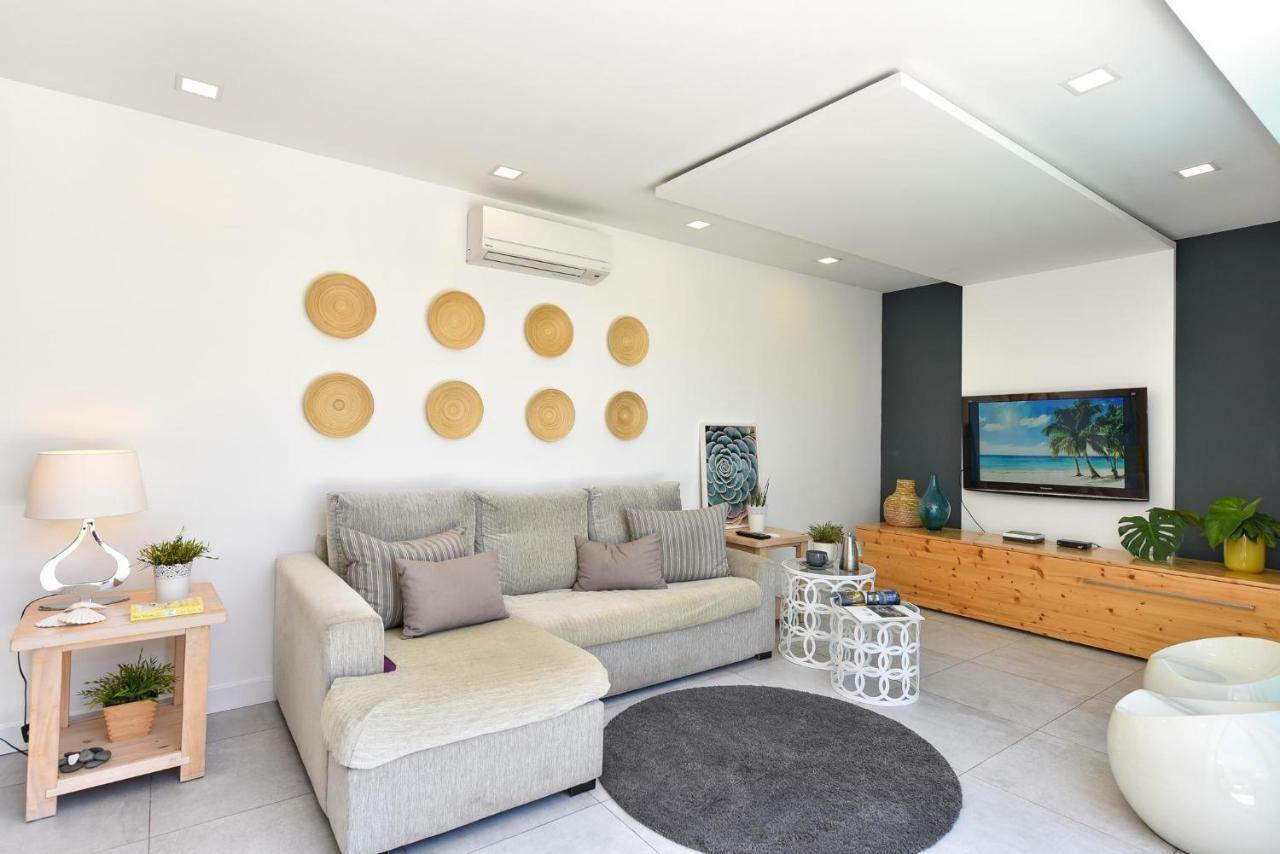 Cozy For 6 In Gd04 By Villagrancanaria