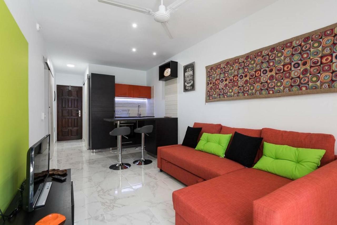 5 Min Walk From Yumbo 208 Apartment *