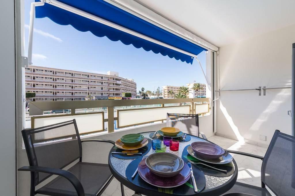 5 Min Walk From Yumbo 208 * Playa del Ingles (Gran Canaria)