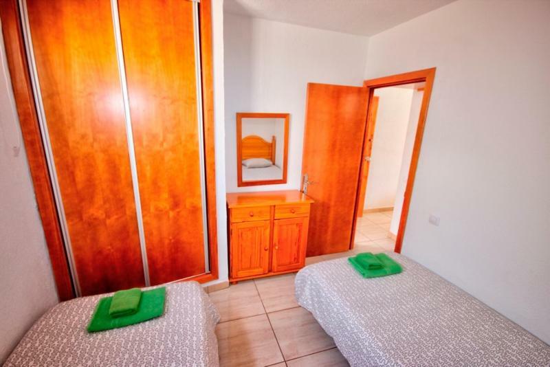 Al Lado De La Playa Apartment *