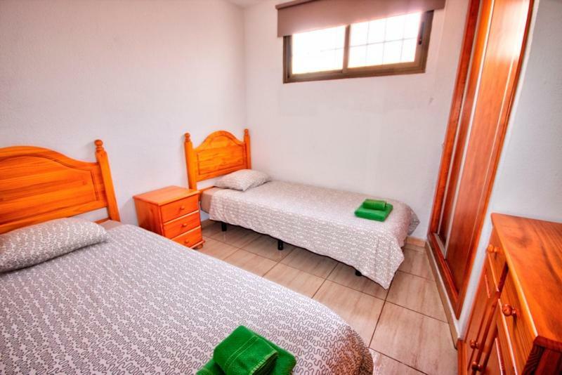 Al Lado De La Playa Apartment *
