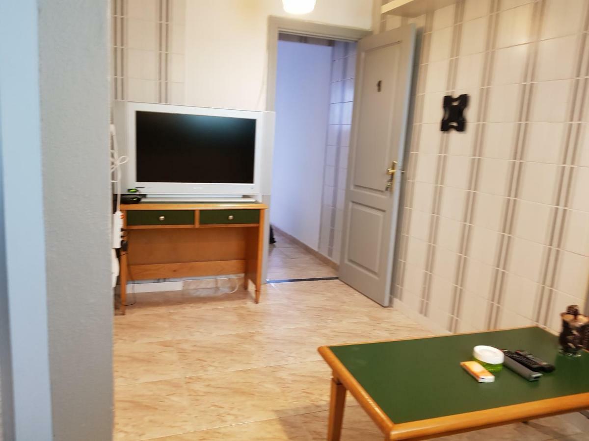 Full Flats And With Shared Toilet Wifi Free San Fernando