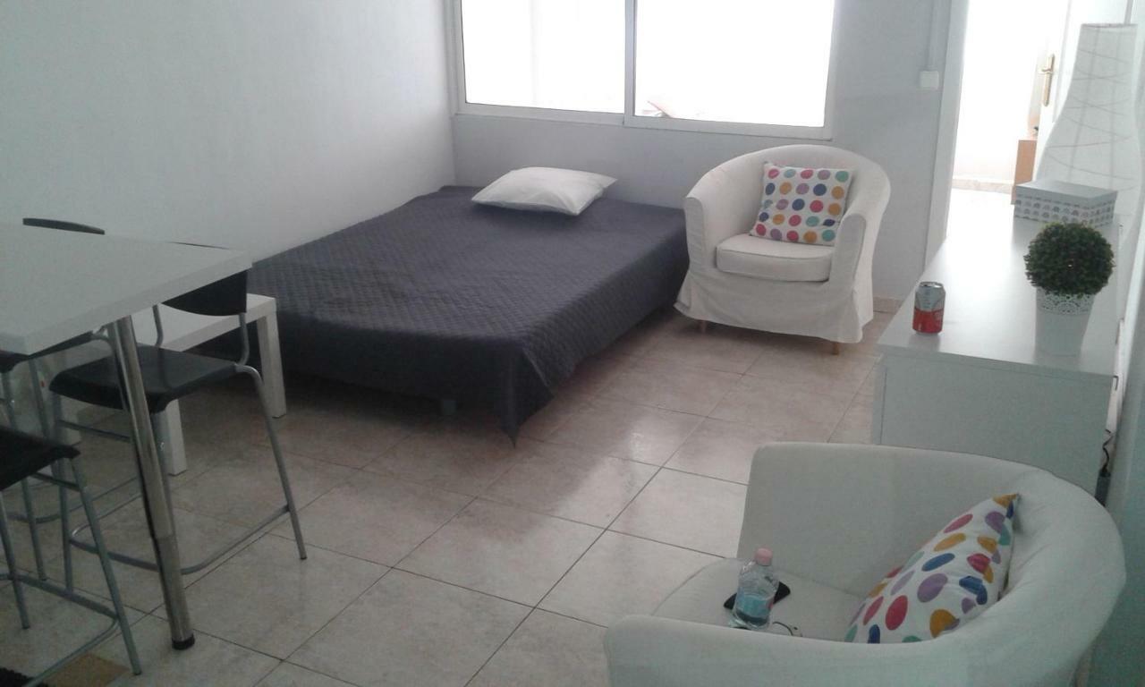 Close To Yumbo,free Parking Playa del Ingles (Gran Canaria)