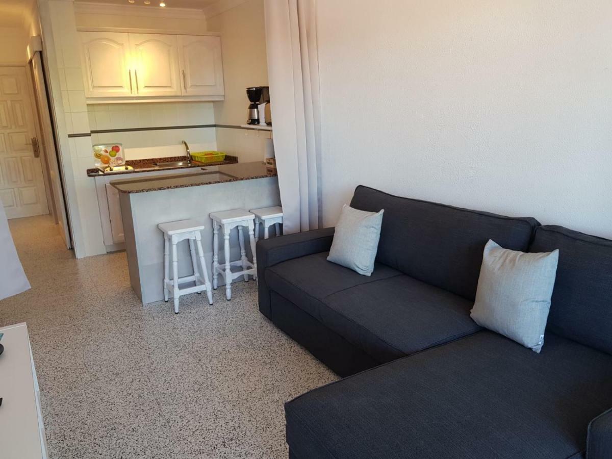 Apartment 5 Min Walk From Yumbo 216