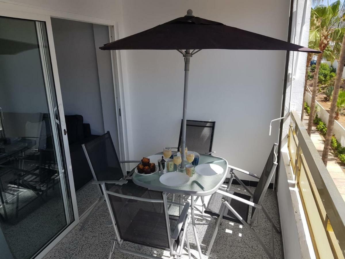 5 Min Walk From Yumbo 216 Apartment