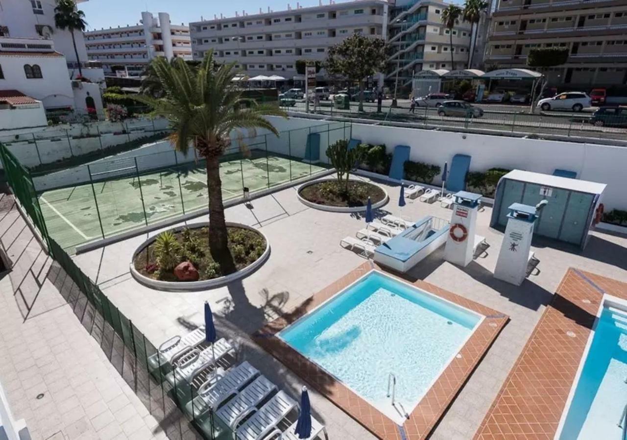 5 Min Walk From Yumbo 216 Apartment