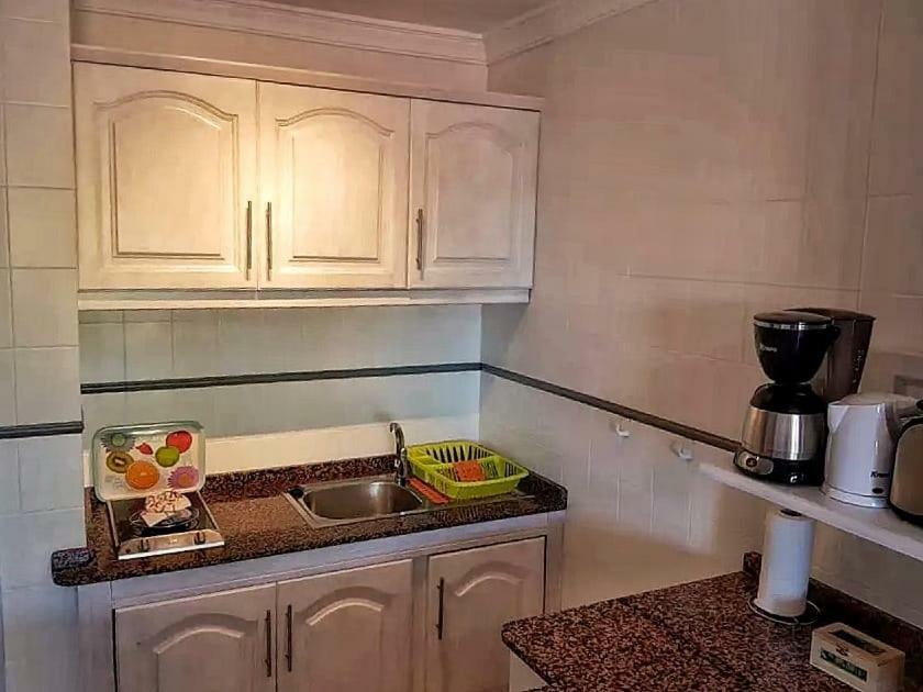 5 Min Walk From Yumbo 216 Apartment *