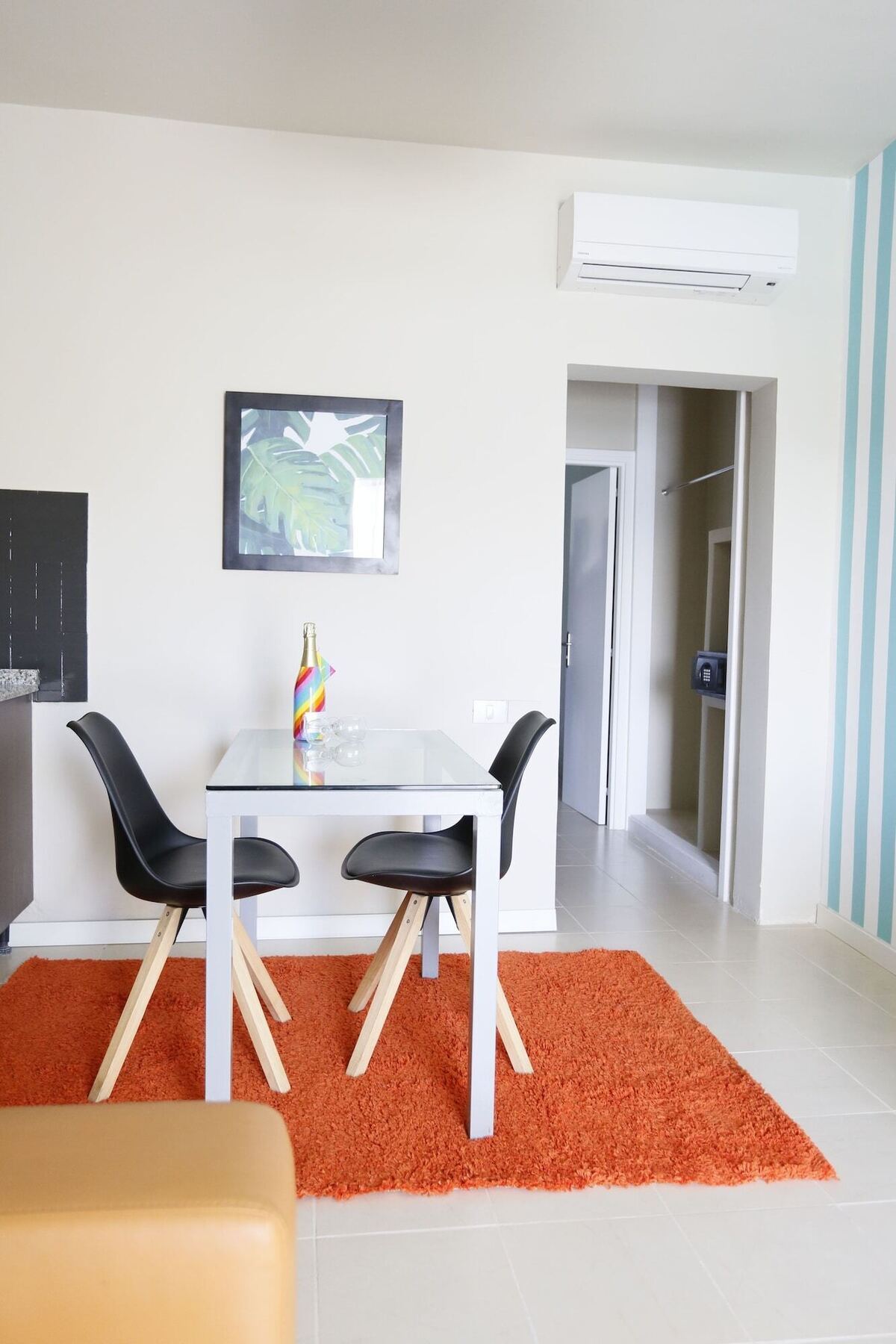 Apartamento California - Caters To Gay Men