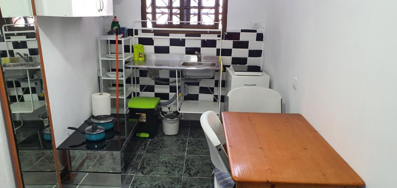 Full Flats And With Shared Toilet Wifi Free San Fernando Apartment *