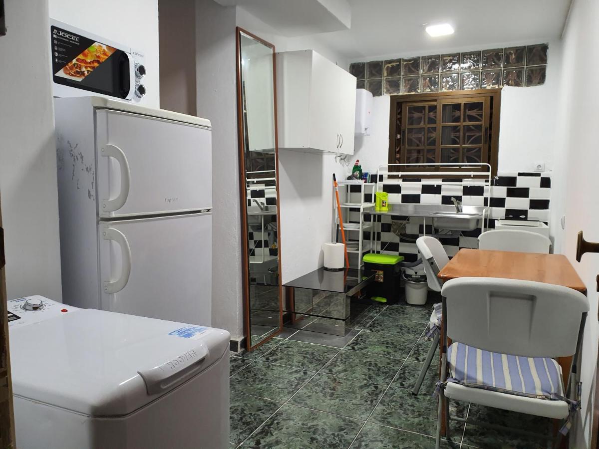 Full Flats And With Shared Toilet Wifi Free San Fernando *