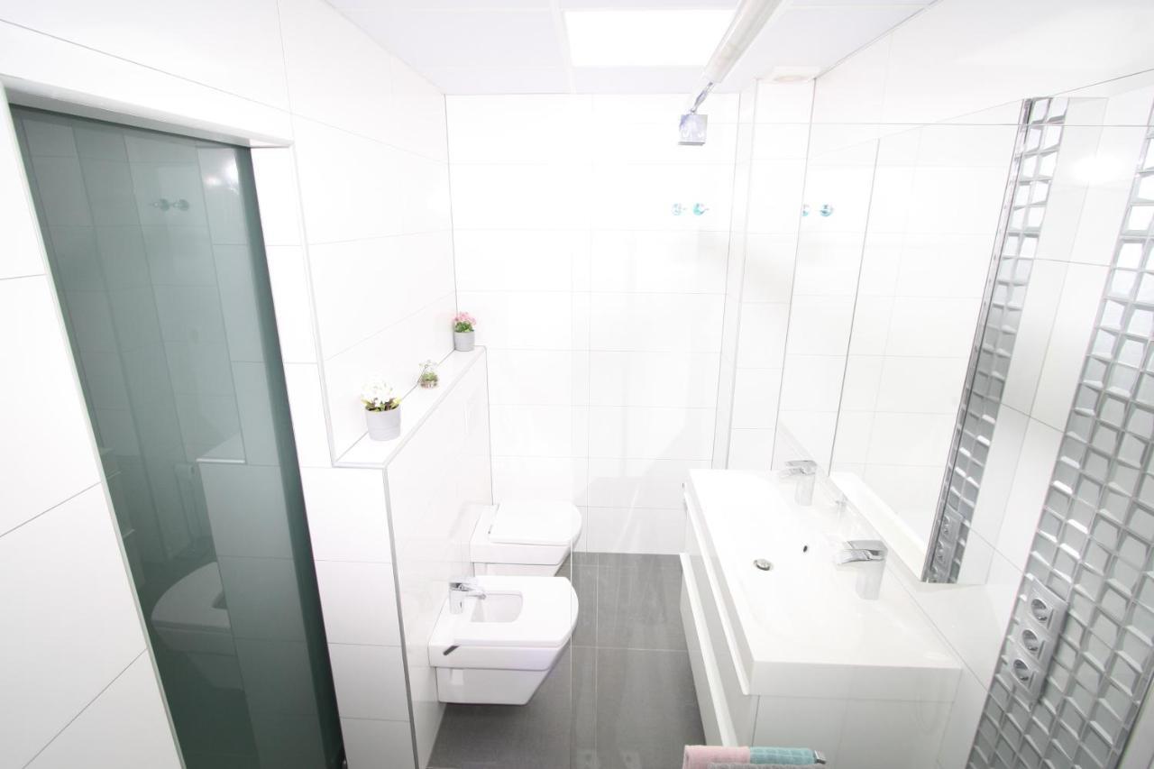 Huoneisto Fantastic With Sea Views *