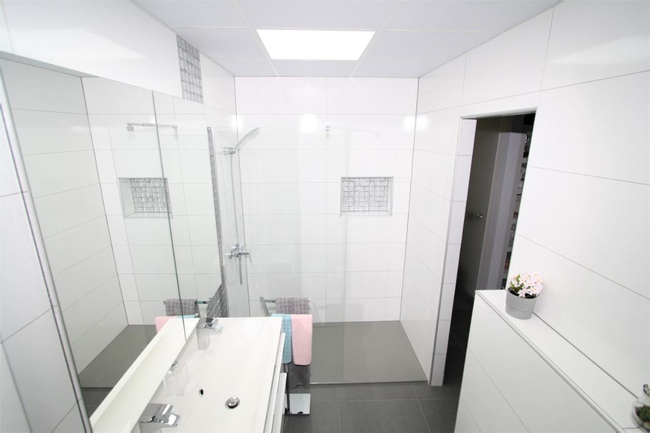 Huoneisto Fantastic With Sea Views