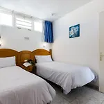 Seaview Friendly Holiday Home 1