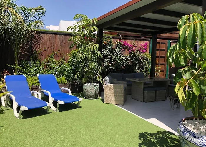 Bungalow Portos With Amazing Privet Garden