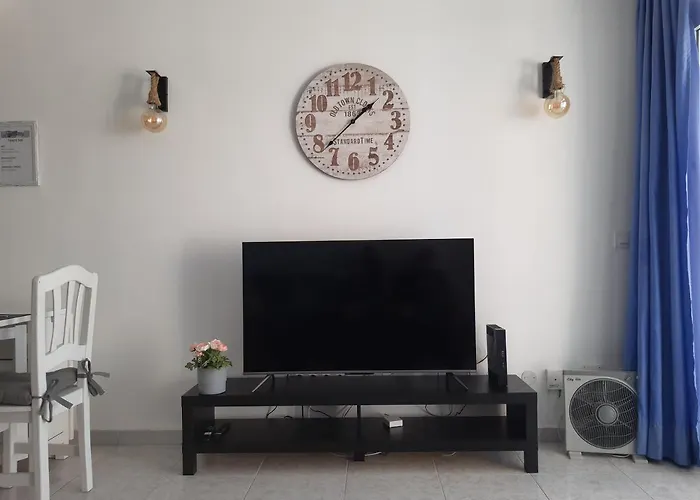 Yumbo Holiday Apartment - Tanife Cas