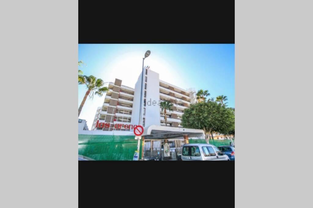 Yumbo Perfect Location Free Fast Wifi *