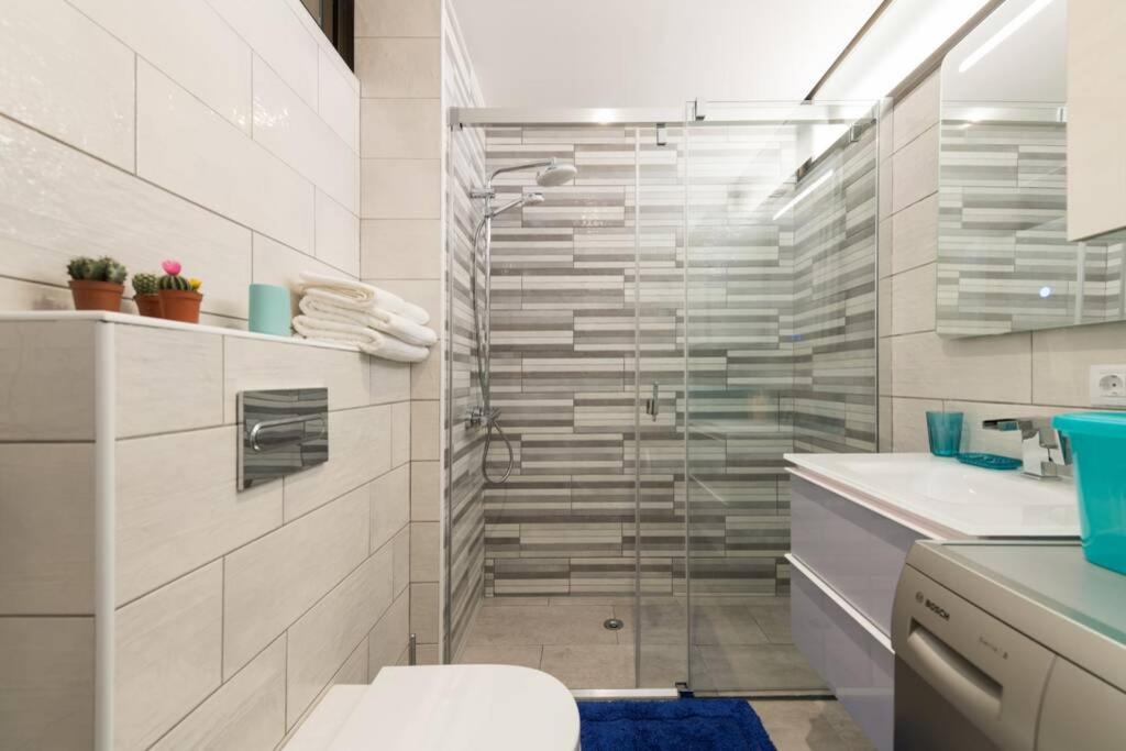 Modern With Sea Views And Fast Fiber Wifi * Playa del Inglés