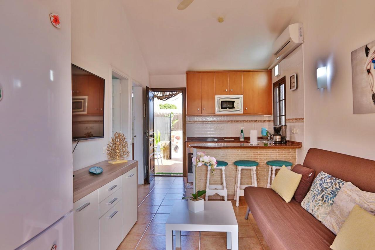 Bungalow: Shared Pool & Proximity * Playa del Inglés