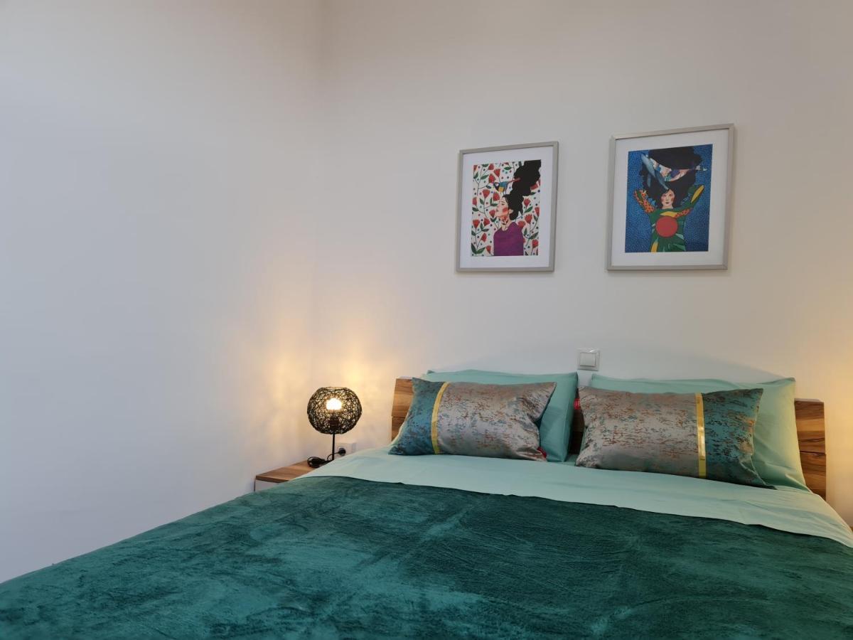 Yumboflat Two Bedroom