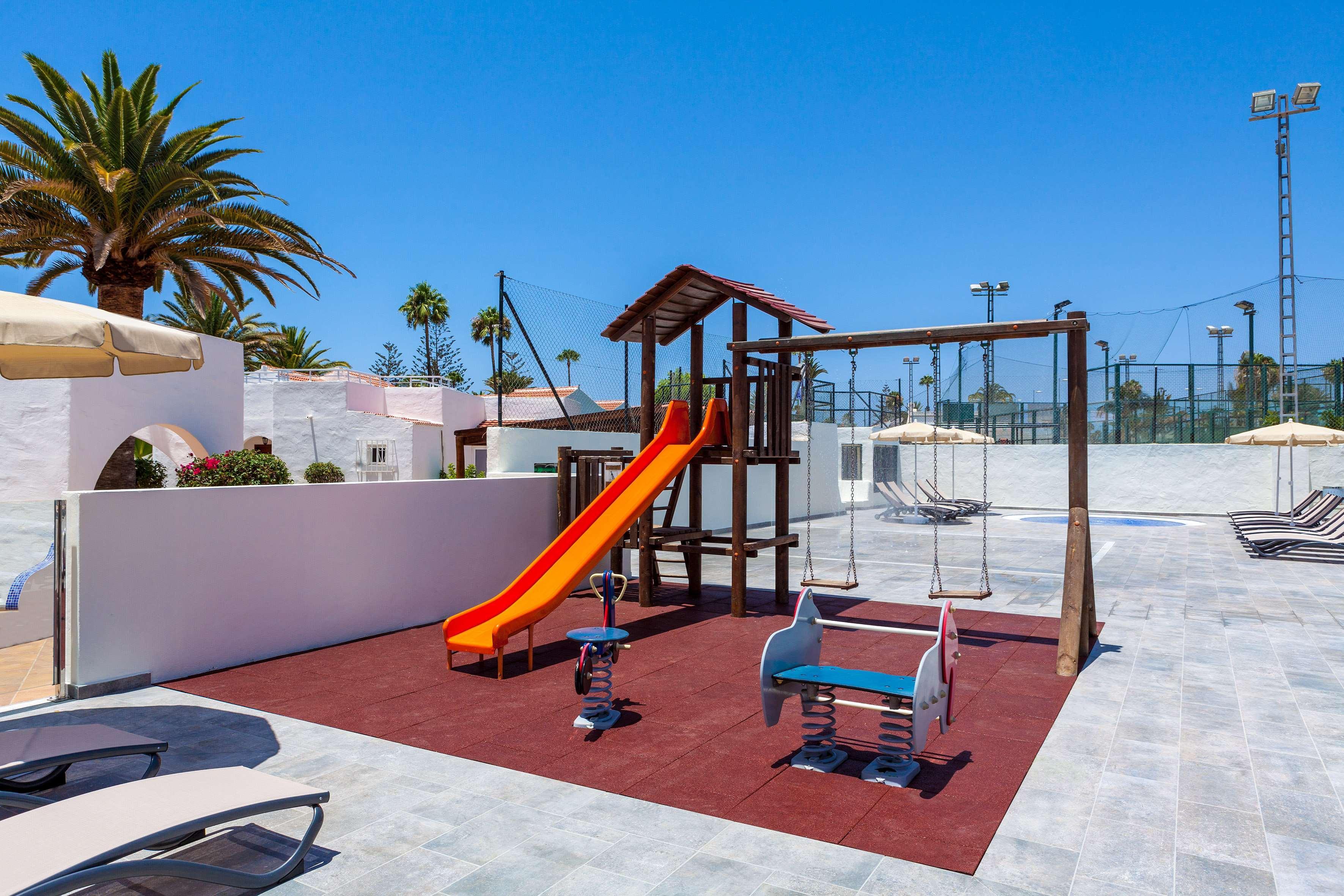Apartahotel Sol Barbacan 4*