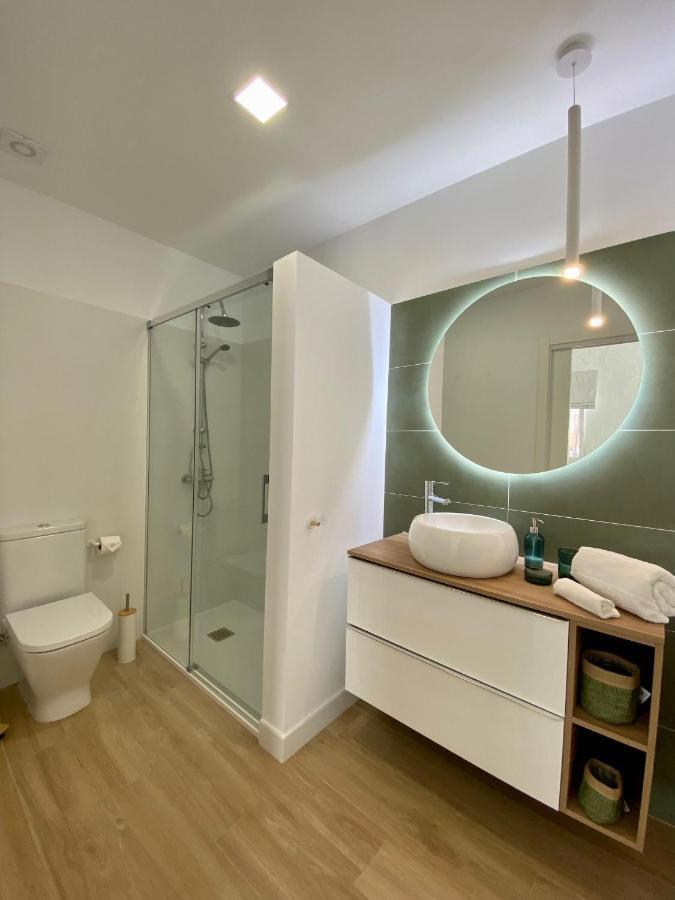 Renovated Private Apartment *