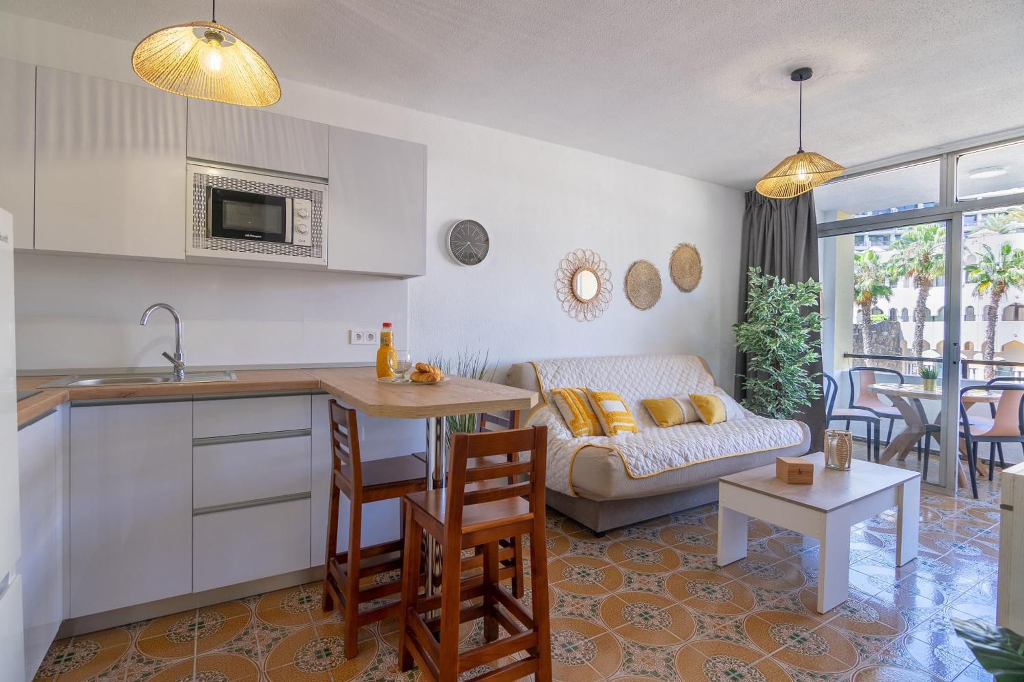 La Perla De Monterrey By Homestaygrancanaria * Playa del Inglés