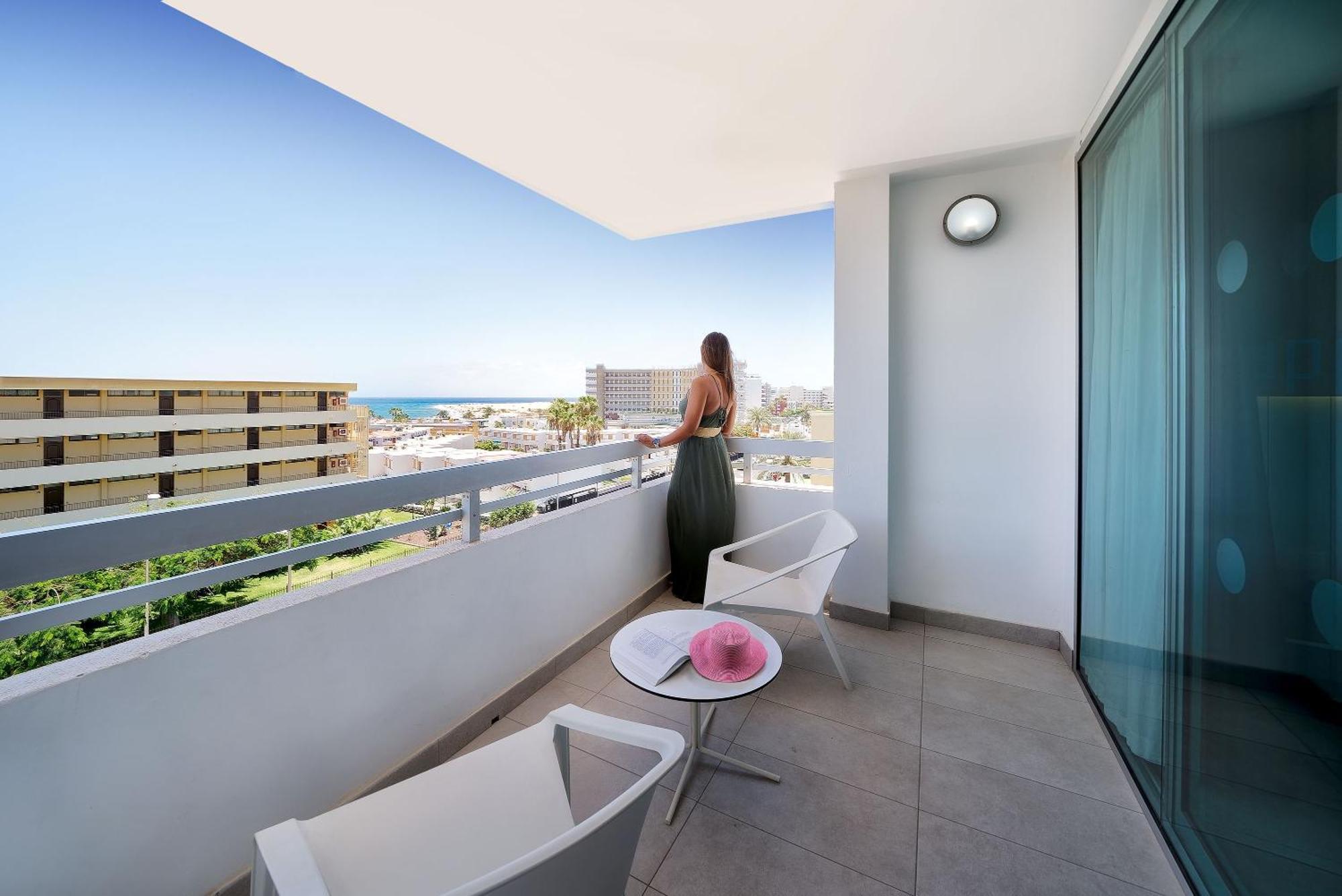 Akeah Broncemar 4* Playa del Ingles (Gran Canaria)