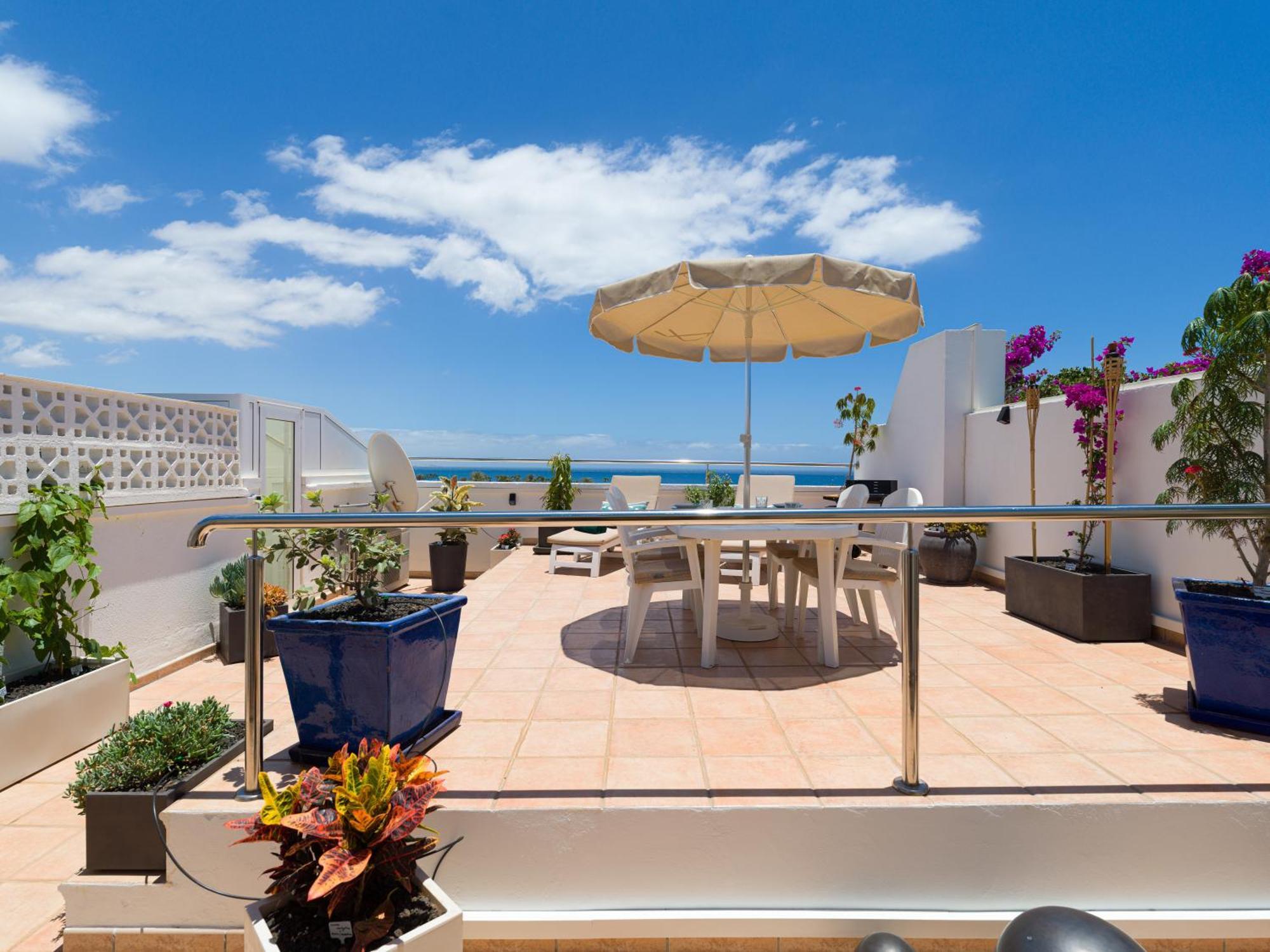 Casa Lex I Ocean & Sunrise Panorama I Steps From Dunes And I Private 50 Sqm Terrace I Pool Apartment *