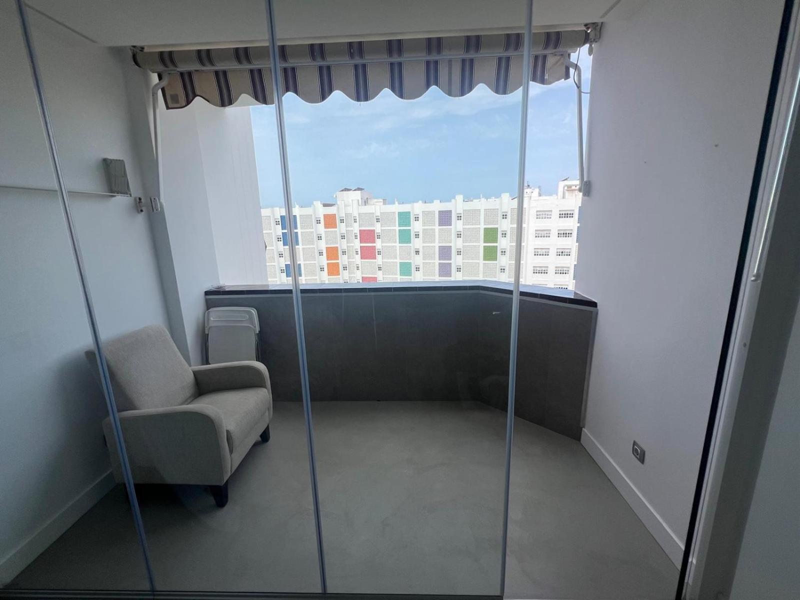 Sunset Ocean Apartment *