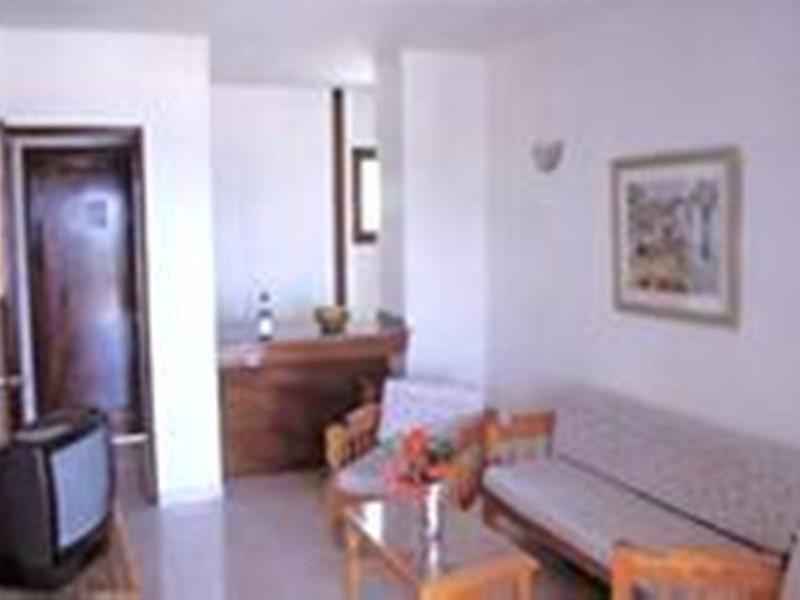 Rt-apartamentos Guinea Huoneisto