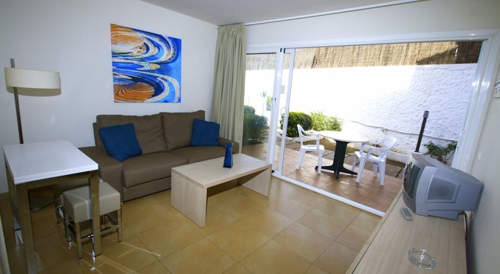 Tejas Apartment *