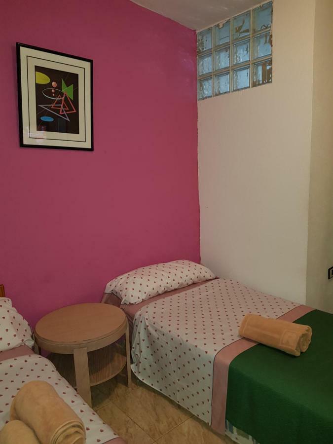Playa Ingles Patronato 1c Bed & Breakfast *