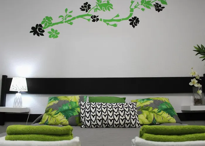 Surycan Tropical Garden Apartment