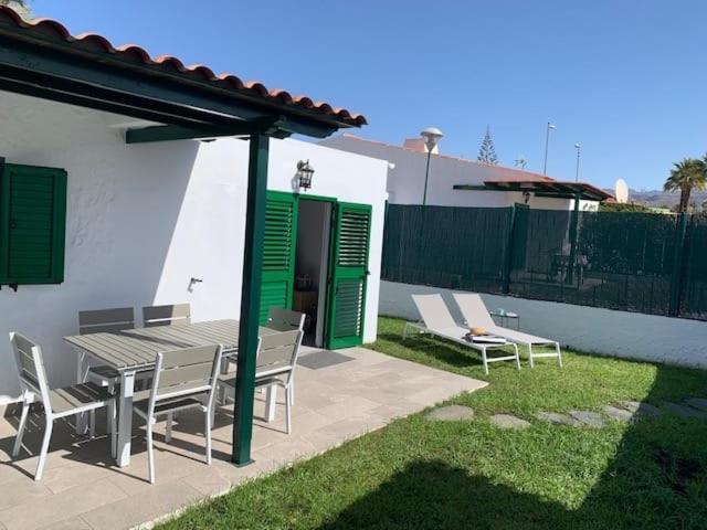Renovated 2 Bedroom In Ferienhaus Playa del Inglés