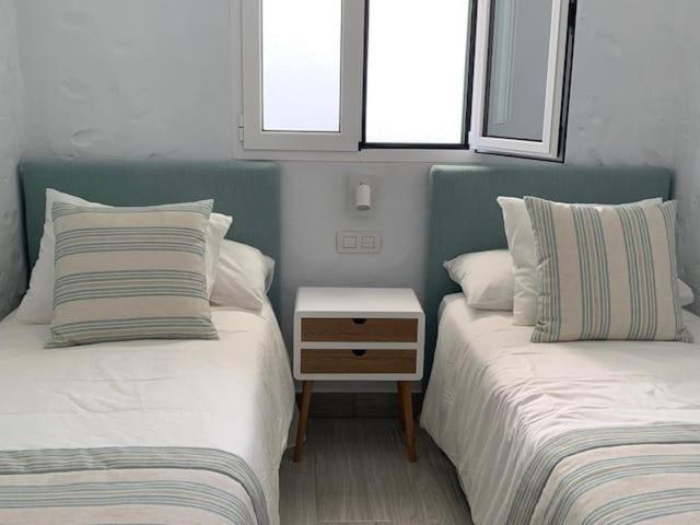Renovated 2 Bedroom In Ferienhaus Playa del Inglés