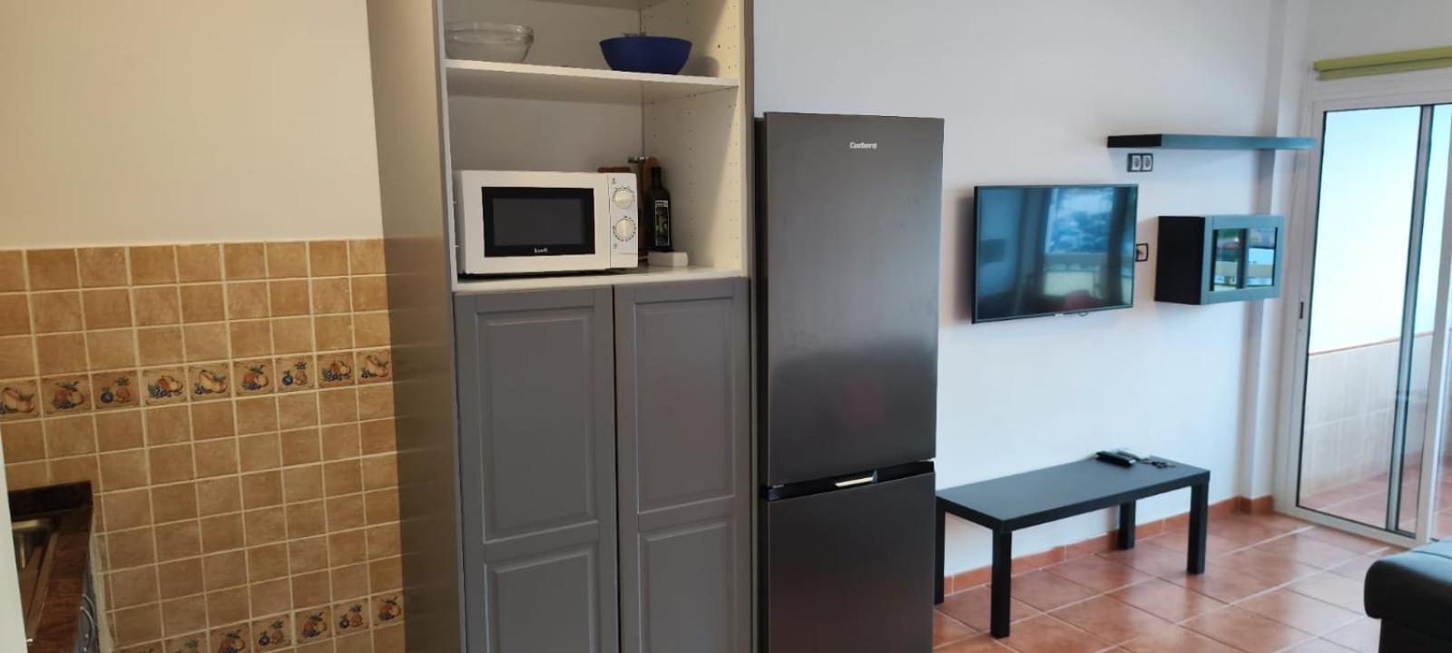 5 Min Walk From Yumbo 310 Apartment
